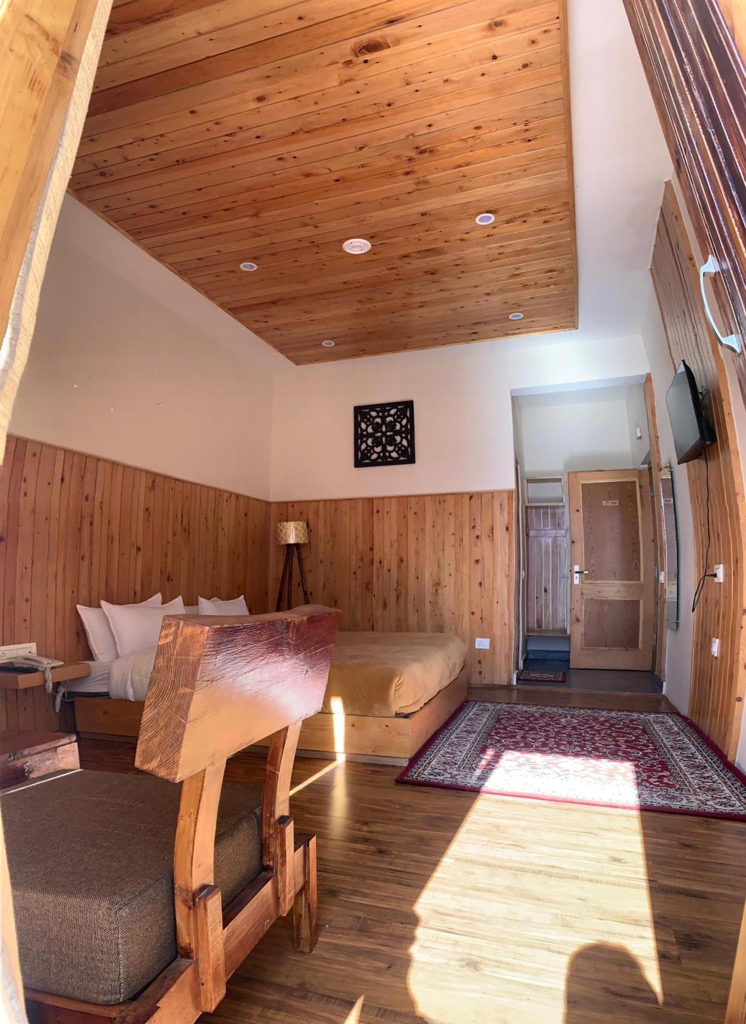 Hotel The Bulevar - Whispering Willows Sissu Esterno foto