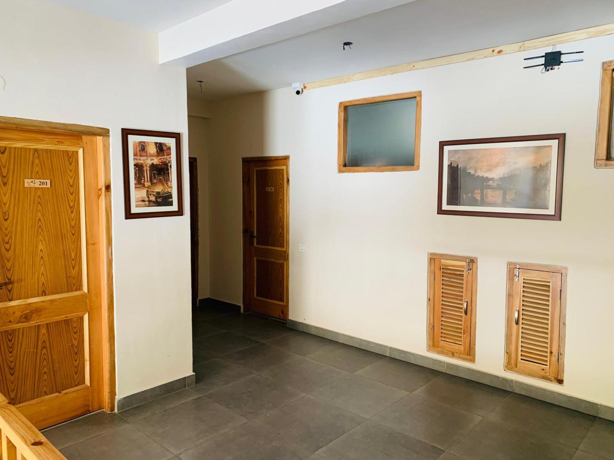 Hotel The Bulevar - Whispering Willows Sissu Esterno foto