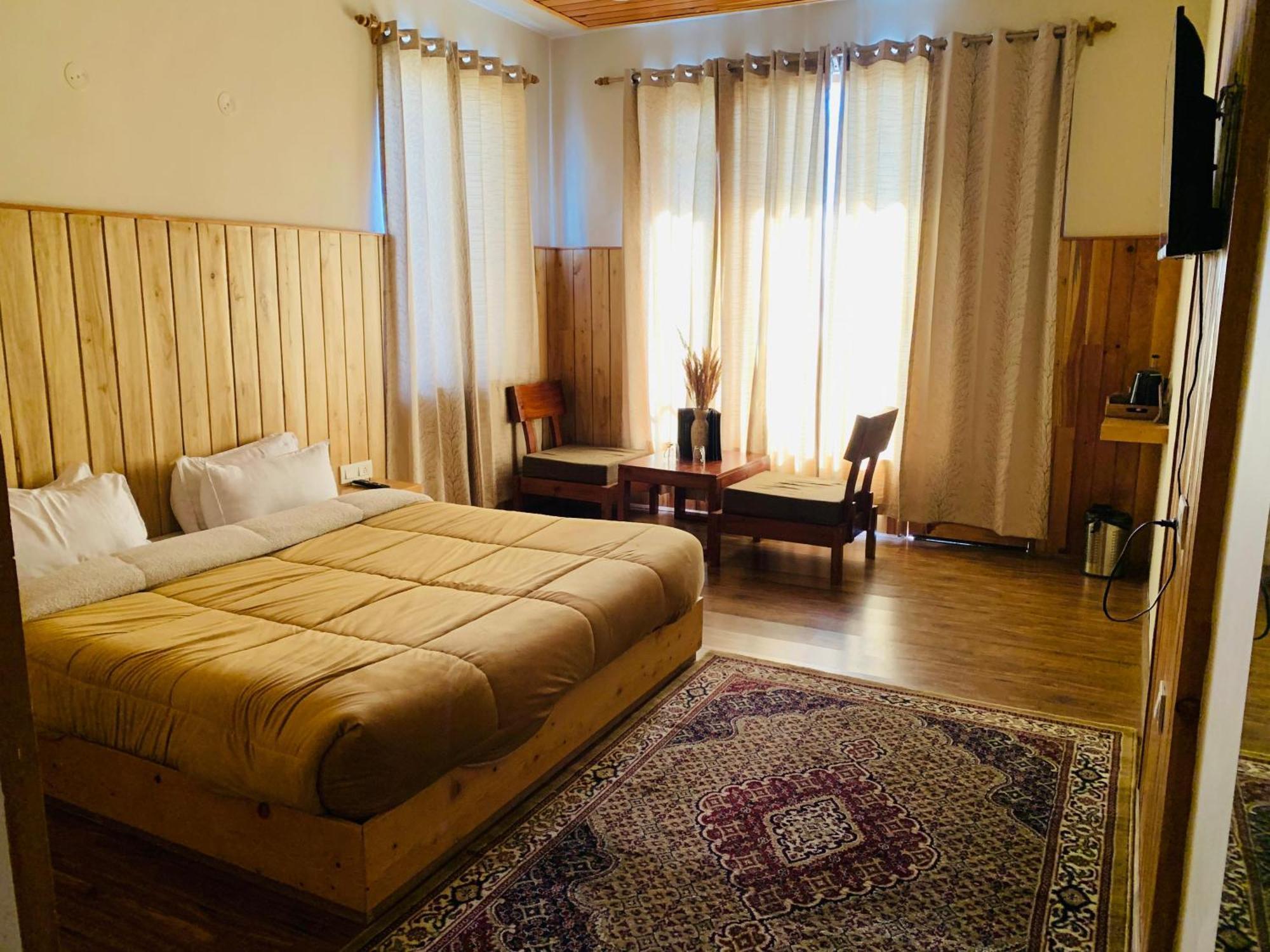 Hotel The Bulevar - Whispering Willows Sissu Esterno foto