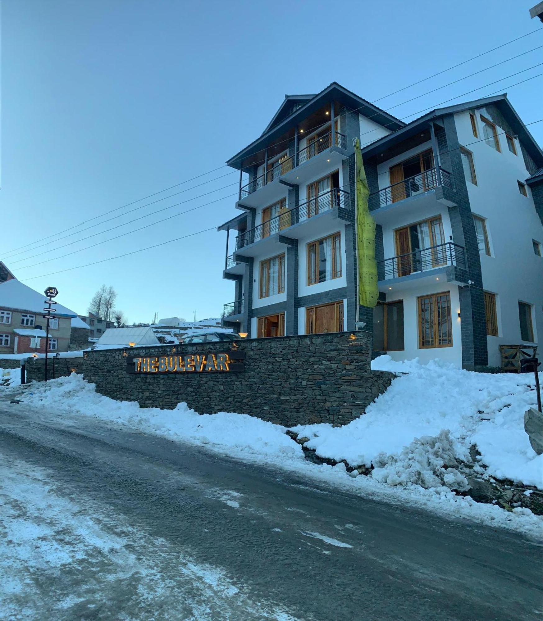 Hotel The Bulevar - Whispering Willows Sissu Esterno foto