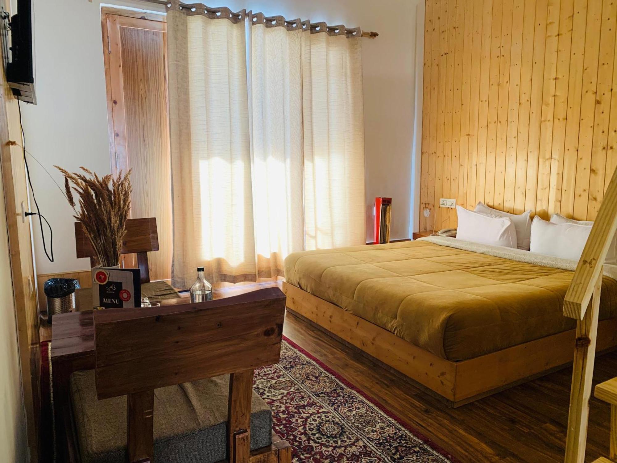 Hotel The Bulevar - Whispering Willows Sissu Esterno foto
